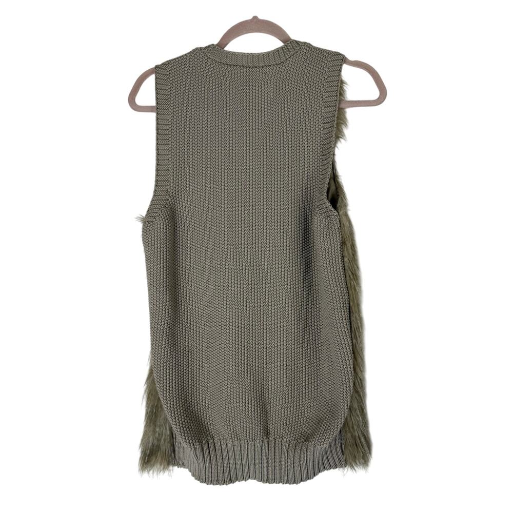 Sebby Collection Beige Faux Fur Hook & Loop Closure Sweater Vest Top Size M - Picture 4 of 9